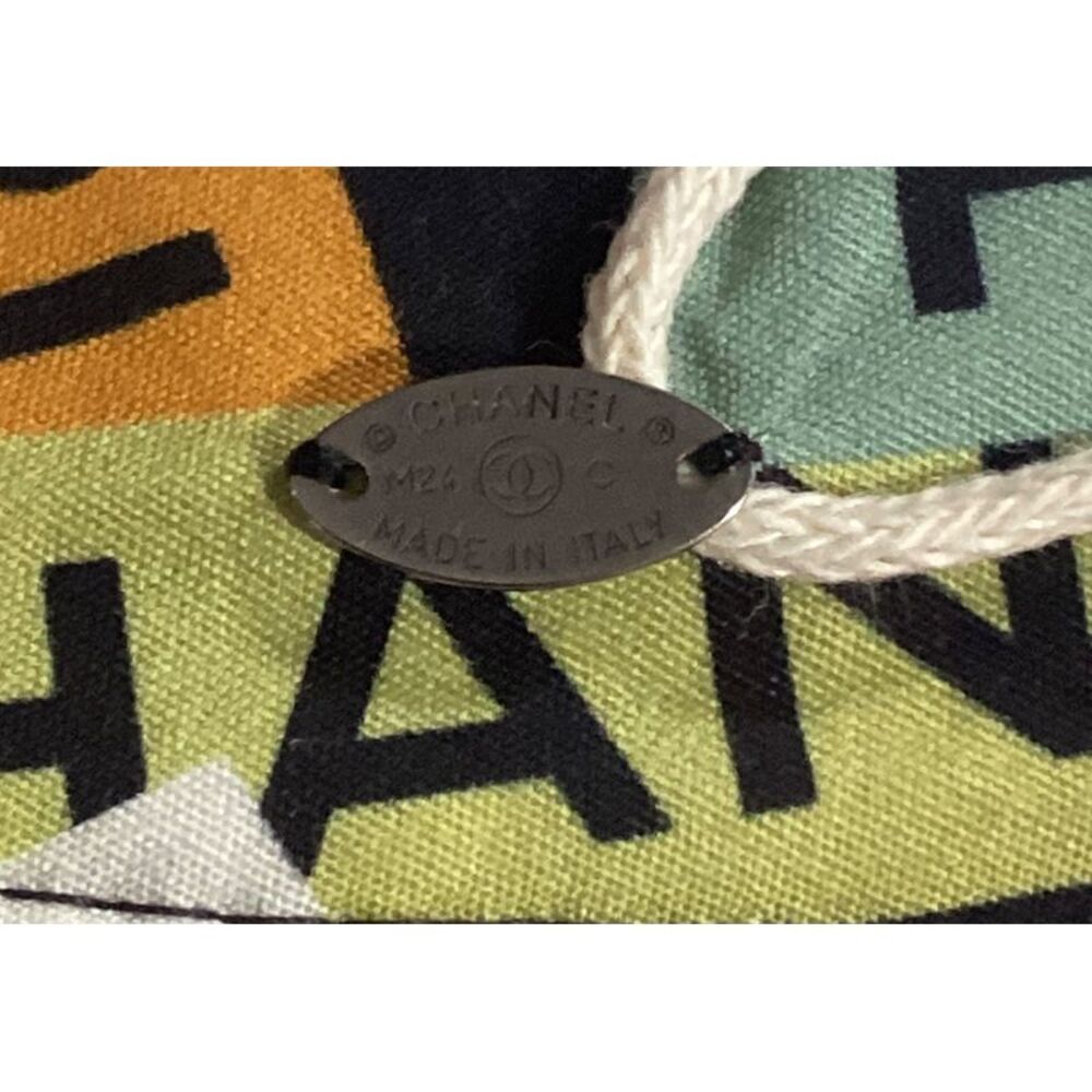 Chanel CC Reversible Bucket hat in Black Cotton - Picture 5 of 10
